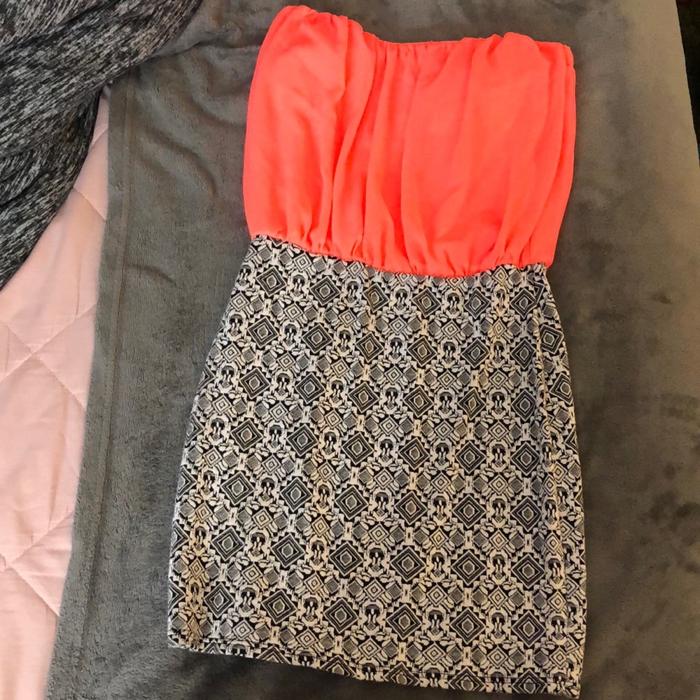 Strapless dress